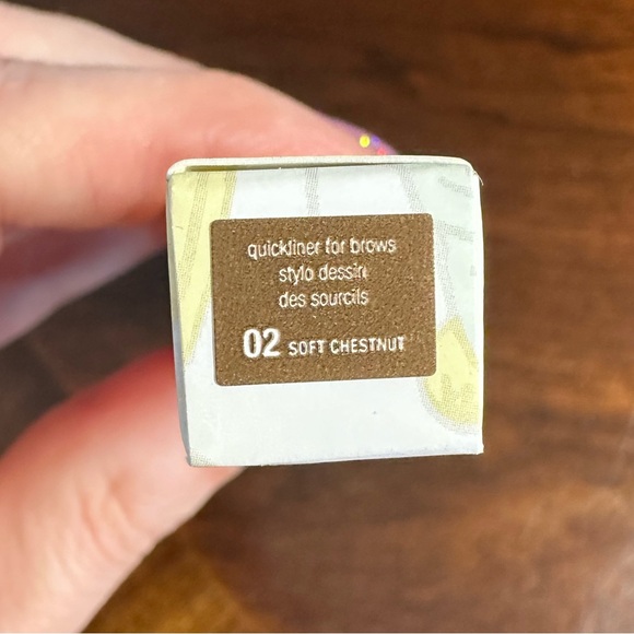 Clinique Quickliner For Brows Eyebrow Pencil Soft Chestnut 02 .002oz/.06g NIB - Picture 5 of 7